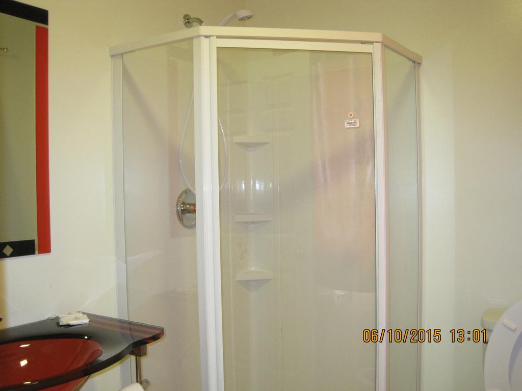 Stay Inn And Suites Niagara Falls Habitación foto